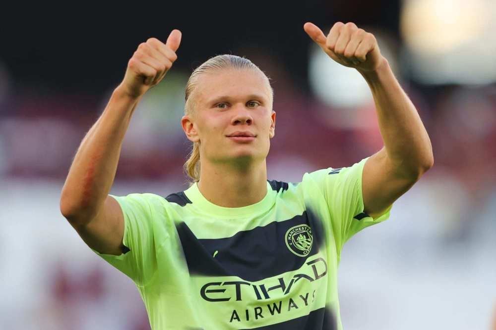 比赛集锦：利雅得胜利4-1赛哈特海湾，C罗献精彩倒钩（C罗倒钩破门！利雅得胜利4-1赛哈特海湾集锦）