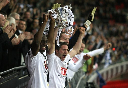 效率挺不错！刘泽一半场8中4&罚球5中5拿到13分 能得分也有策应（刘泽一半场高效拿13分：8投4中、罚球5中5，得分策应两不误）