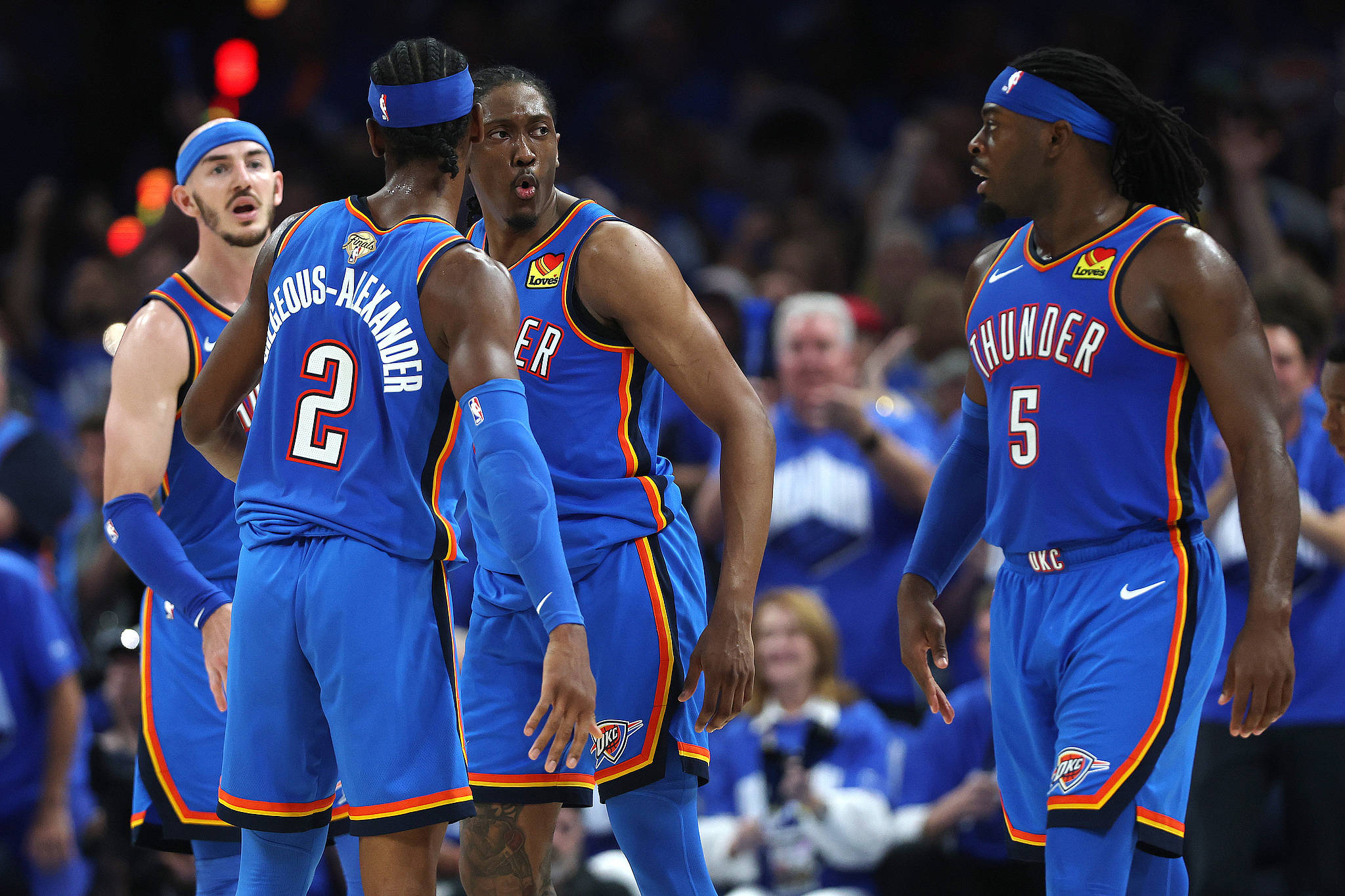 湖人三节缴枪！詹姆斯被德隆气的火冒三丈 布鲁克斯成生涯后期克星（湖人三节崩盘！詹姆斯怒火中烧 德隆·布鲁克斯成生涯后期克星）