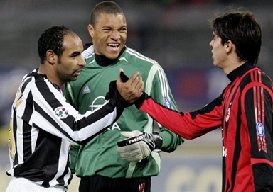 着眼未来，每体：巴萨正在关注阿根廷U17小将托马斯-马尔蒂斯（瞄准未来，《每体》称巴萨正在追踪阿根廷U17新星托马斯-马尔蒂斯）