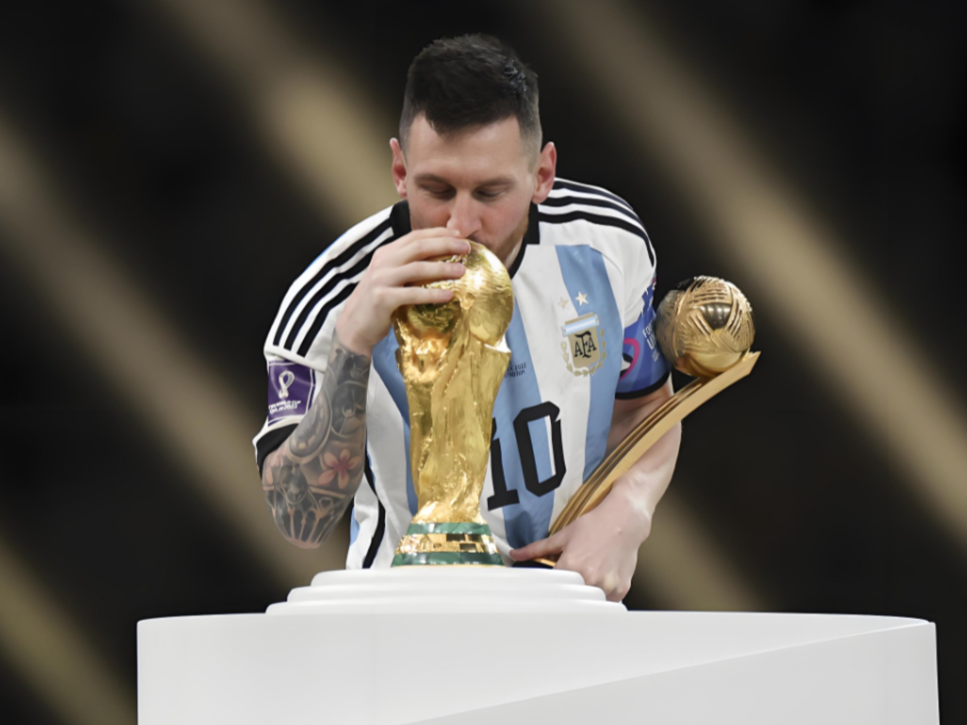 她是海港小球迷，女高中生与海港的故事（女高中生与海港：小球迷的成长记）