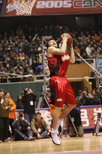 记者：埃德松经纪人不再谈续约，球员身价可能降至3000-4000万（据记者报道，埃德松经纪人已停止续约谈判，球员估值或降至3000万-4000万）