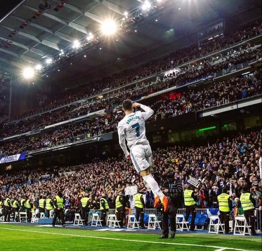 瓦尔迪的早餐和队友不一样，主教练：文化不同，需求也不同（瓦尔迪早餐与队友不同，主帅：文化不同，需求各异）