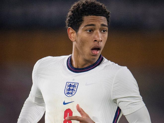 莱切2-1都灵，班达、拉萨纳-库利巴利建功（班达、拉萨纳-库利巴利破门，莱切2-1力克都灵）