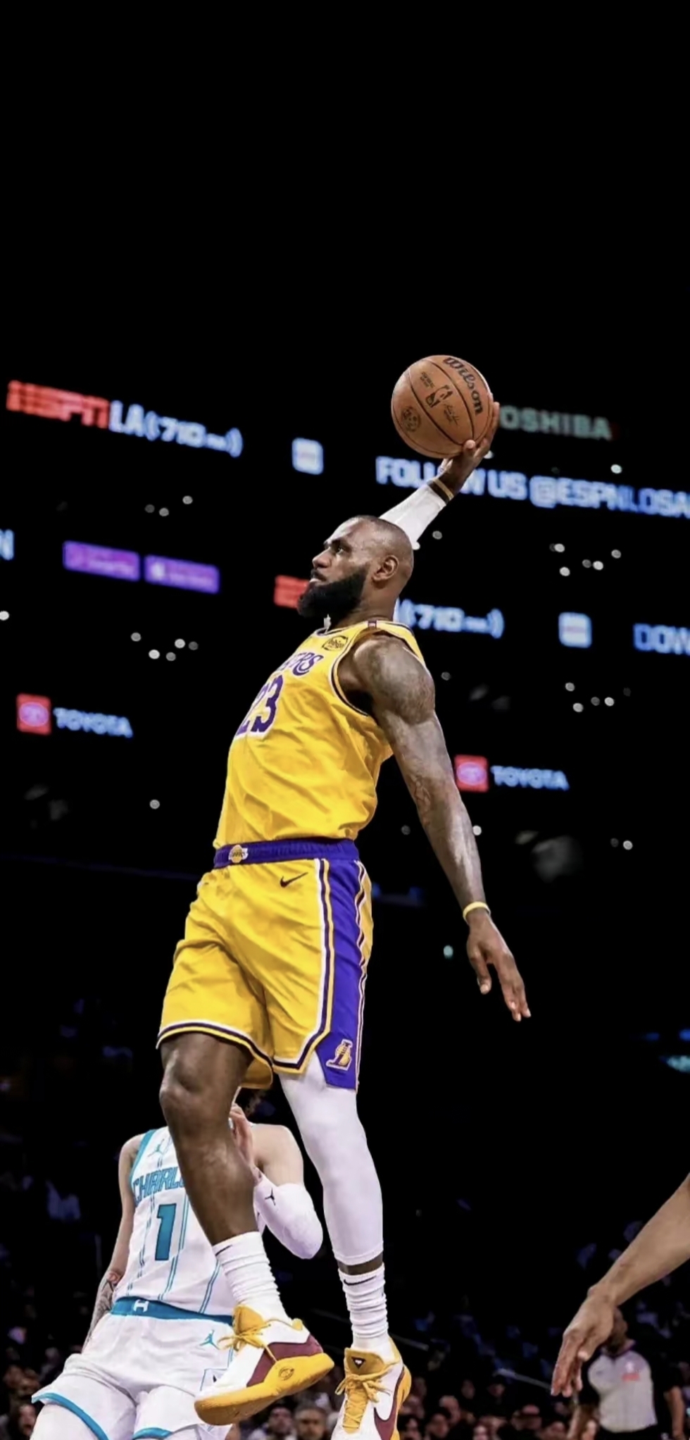 波特兰华人博主更新社媒，讲述美国华人球迷们如何支持杨瀚森（波特兰华人博主发新帖，讲述美国华人球迷如何力挺杨瀚森）