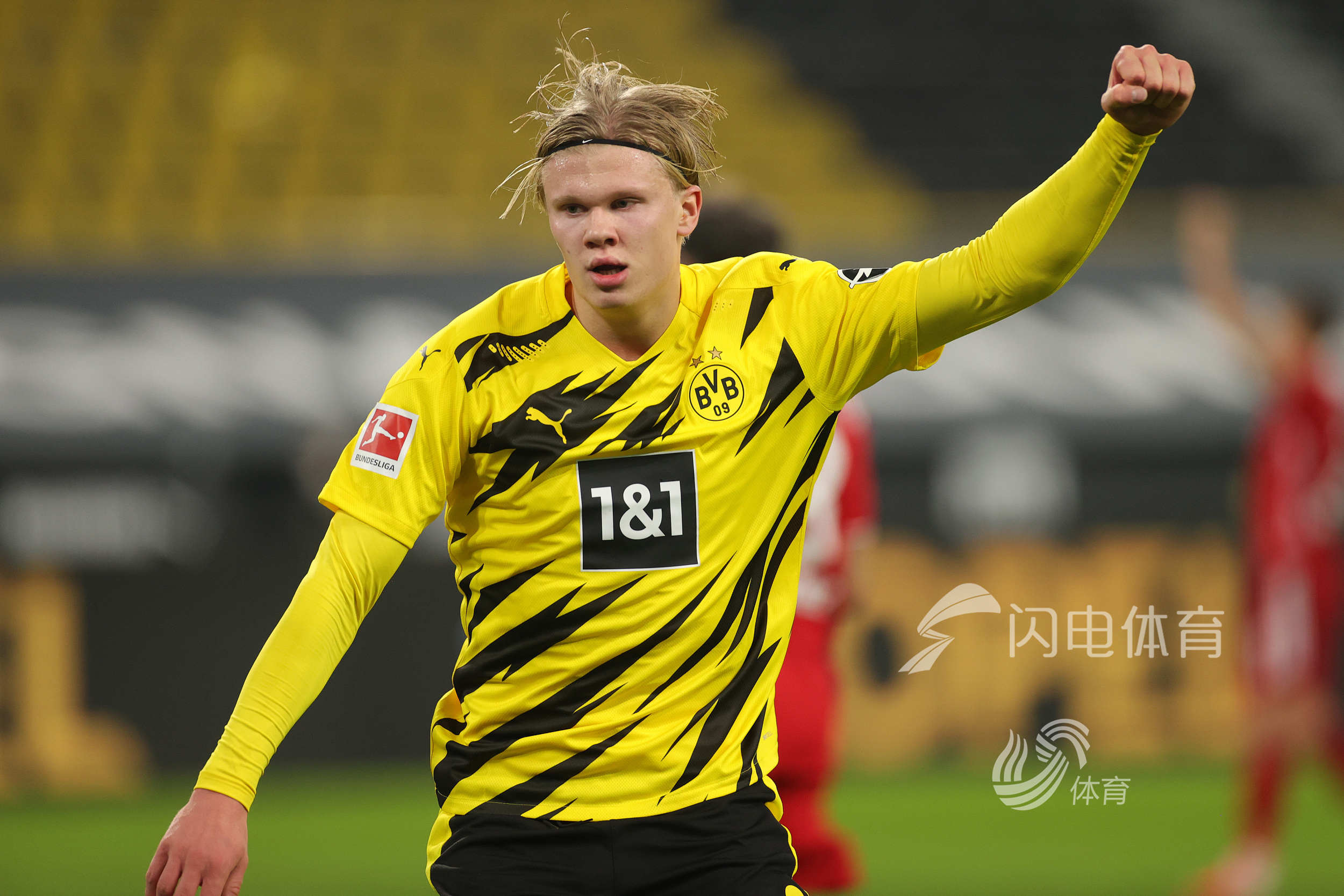 普通市民梅先生，一对情侣拍摄约会视频意外将梅西也录入其中（情侣约会视频误拍到梅西，普通市民梅先生也入镜）