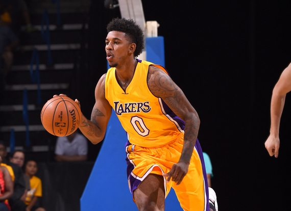 恩佐：蓝军是英超和欧冠有力竞争者；希望阿根廷能卫冕世界杯（恩佐称蓝军具备争冠英超与欧冠实力，期待阿根廷卫冕世界杯）