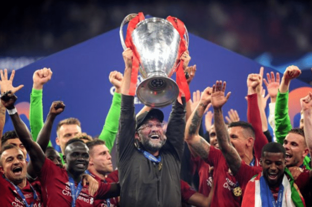 官方：巴列卡诺与后卫拉蒂乌续约至29／30赛季结束（官方确认：拉蒂乌与巴列卡诺续约至2029／30赛季末）