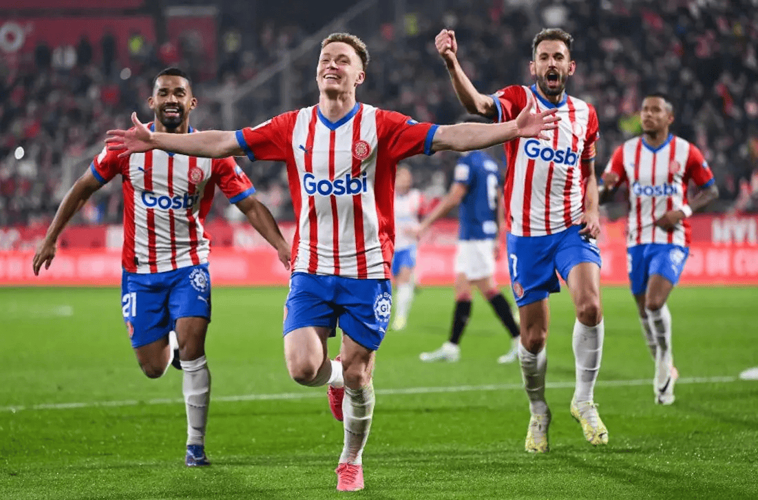 解说国安这场亚冠，真能给你气出好歹龙队从第一场平...（国安亚冠赛后解读：看得人直冒火，龙队自首战平局起就不在状态）