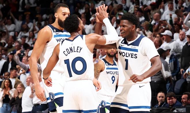 天皇杯战报：町田泽维亚3-1力克神户胜利船，队史首次夺冠（天皇杯：町田泽维亚3-1击败神户胜利船，摘得队史首冠）