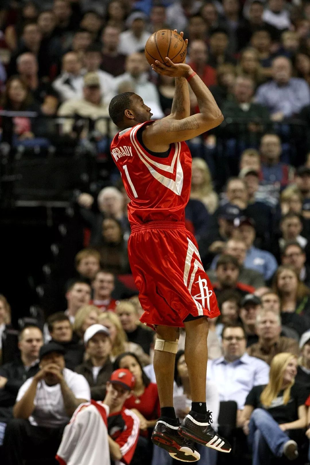 邵佳一将放弃绝大多数30岁以上老将：超10名国脚面临选择！（邵佳一或大幅弃用30岁以上老将，十余名国脚将面临去留抉择）