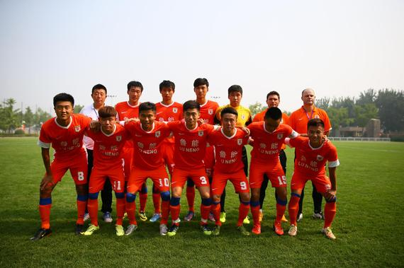 库里：知道克莱会在那个时间热身，库追汤同处一空间太酷了（库里：提前知道克莱会在那时热身，与追梦、汤神共享同一空间太酷）