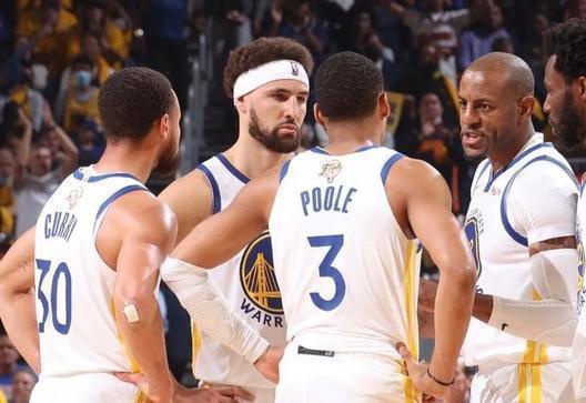 拜仁、国米告负，阿森纳成本赛季欧冠唯一仍保持全胜的球队（拜仁与国米失利，阿森纳成本季欧冠唯一全胜队）