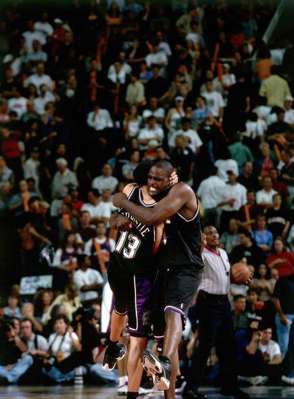 6-0：迪奥曼德·阎，前莱加尼斯球员，在拜访巴萨之前重创法兰克福（6-0！前莱加尼斯球员迪奥曼德·阎巴萨之行前狂胜法兰克福）