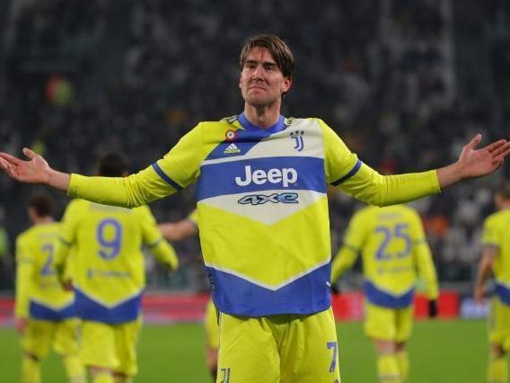 罗马诺：B费解约金为6000万欧，但仅英超以外球队能激活（罗马诺：B费6000万欧解约条款仅对非英超俱乐部有效）