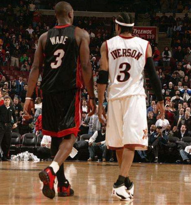 哈维-西蒙斯：我的名字烙印了母亲对巴萨的爱；年少成名并不好（哈维-西蒙斯：我的名字承载母亲对巴萨的深情；少年成名未必是福）